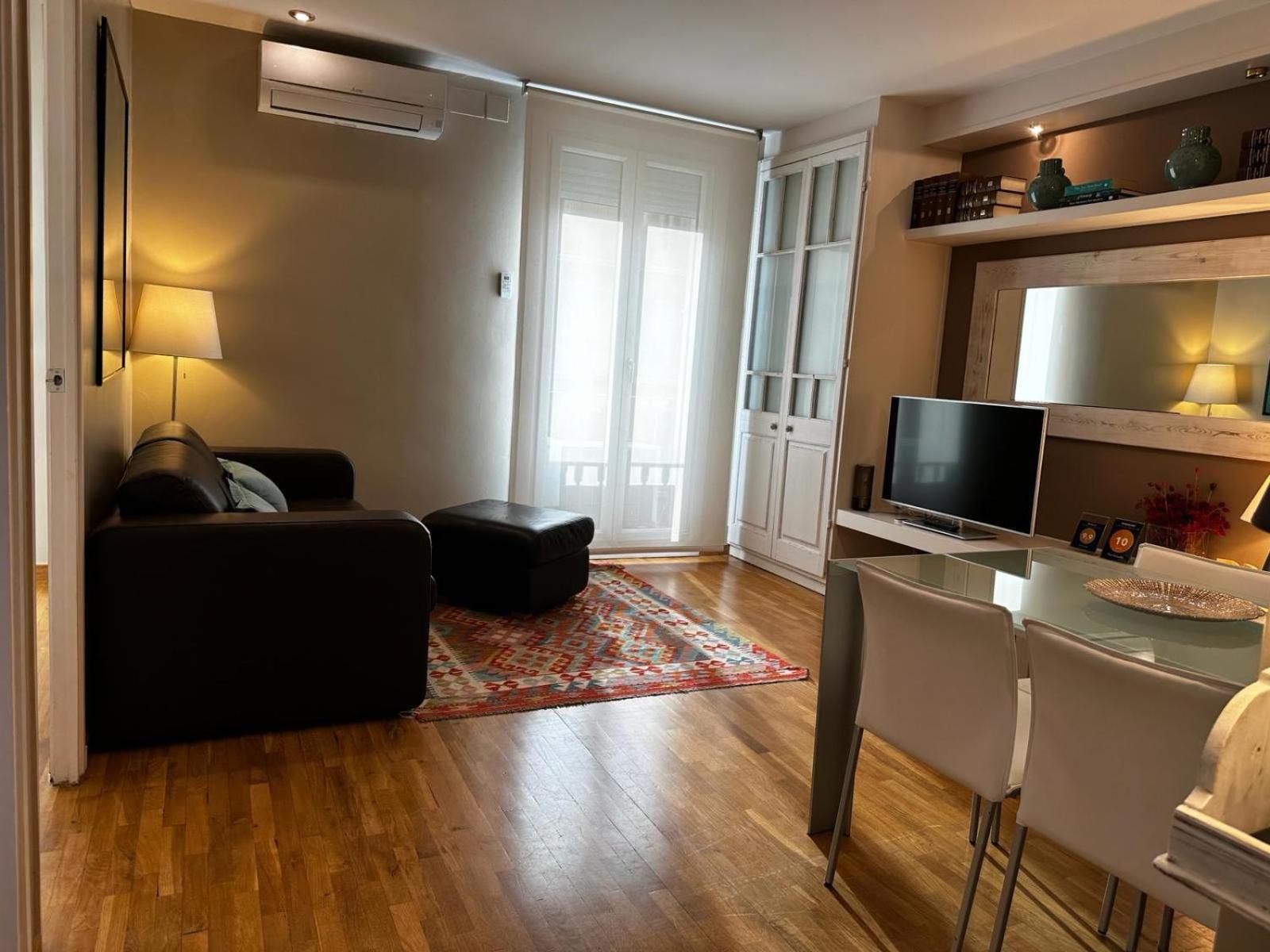 Petit Rossello Apartment Барселона Екстериор снимка