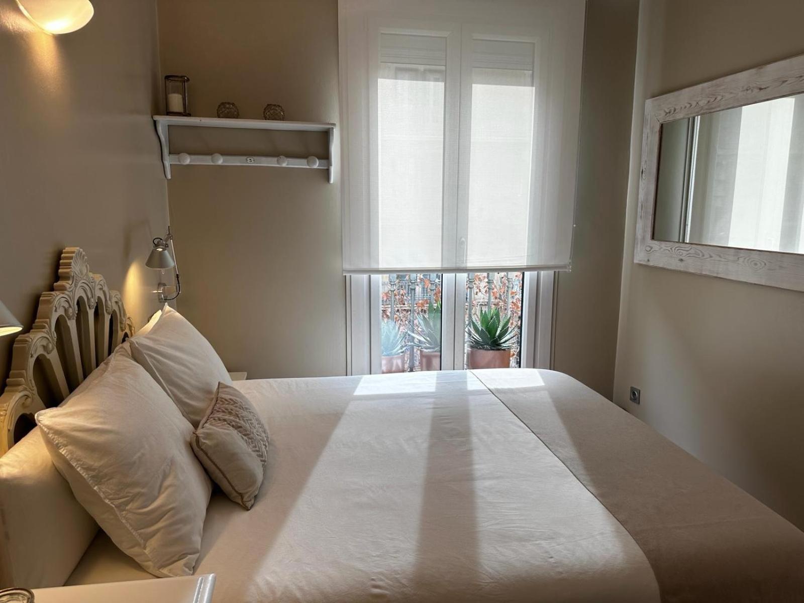 Petit Rossello Apartment Барселона Екстериор снимка