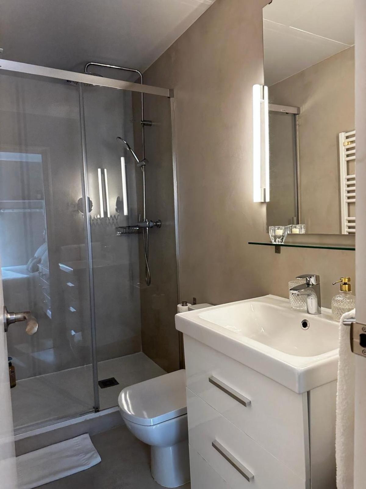 Petit Rossello Apartment Барселона Екстериор снимка